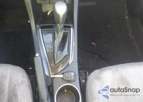 2014 Toyota Corolla Le Eco Plus z USA, uszkodzony, nr VIN 5YFBPRHE4EP028616